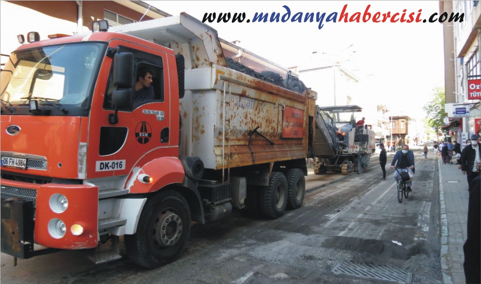 TAM KAPANMADA MUDANYA'NIN CADDELER YENLENYOR